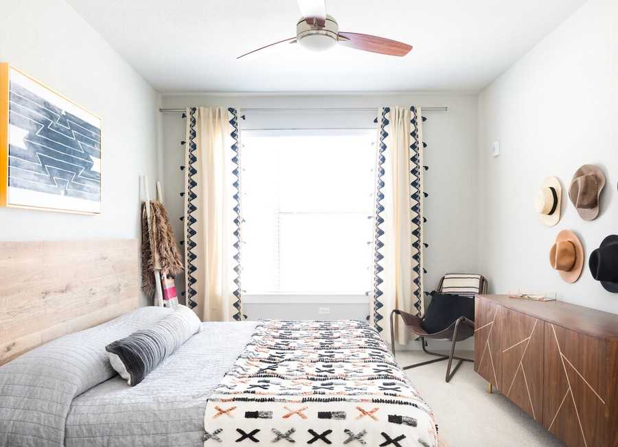 7306 N Lamar Blvd #1956