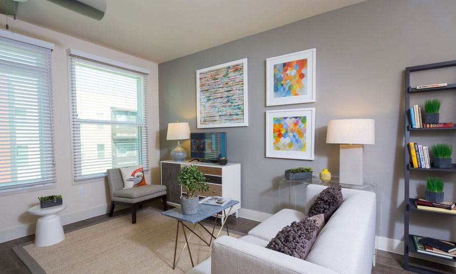 3007 Esperanza Xing #1836 - Photo 4 of 50