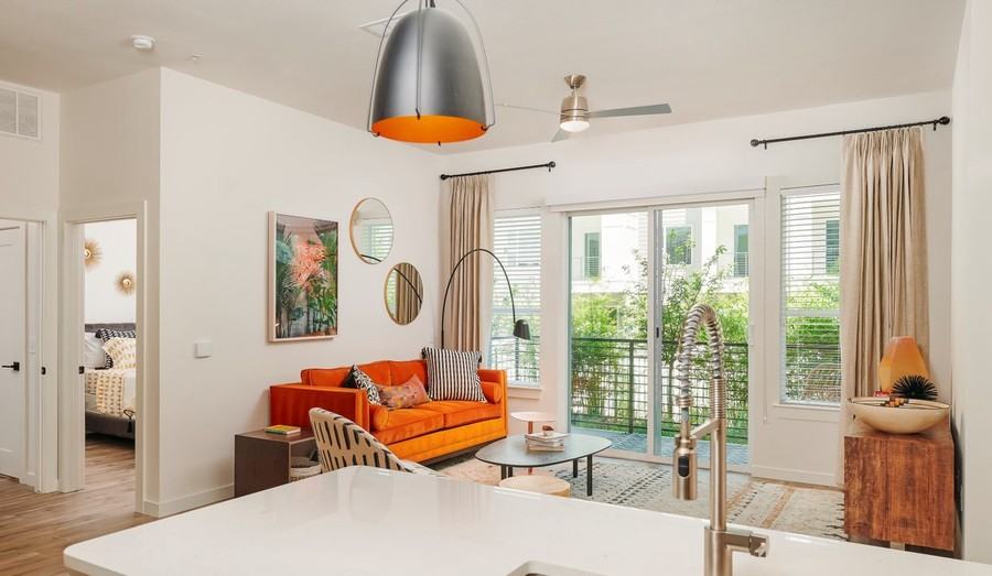 2507 W Braker Ln #292 - Photo 3 of 50