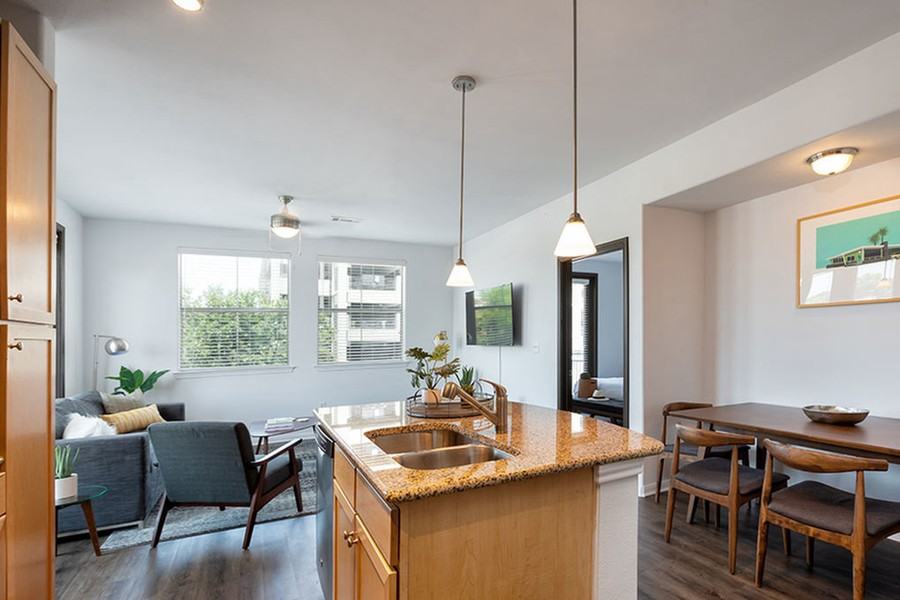 306 N Lamar Blvd #282 - Photo 2 of 17