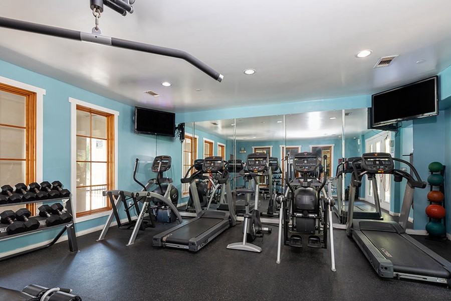 306 N Lamar Blvd #282 - Photo 3 of 17