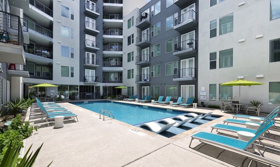 1225 S Lamar Blvd #672 - Photo 4 of 20