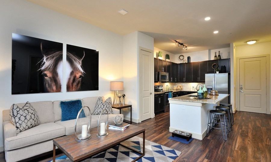 428 W Riverside Dr #1683 - Photo 4 of 39