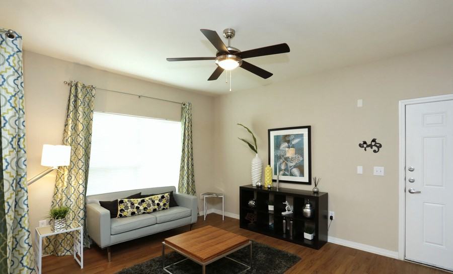 7713 N Interstate 35 #663 - Photo 6 of 45