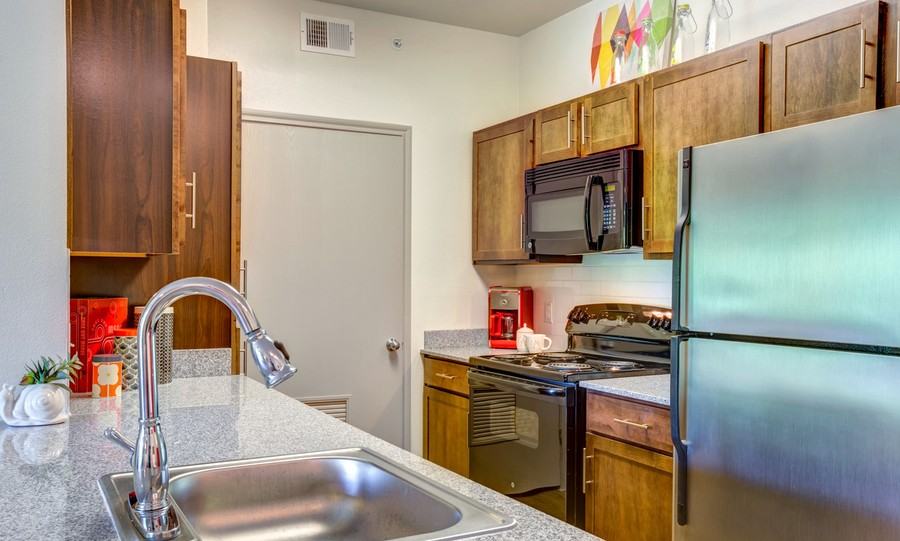 111 W 51st St #1324 - Photo 4 of 21