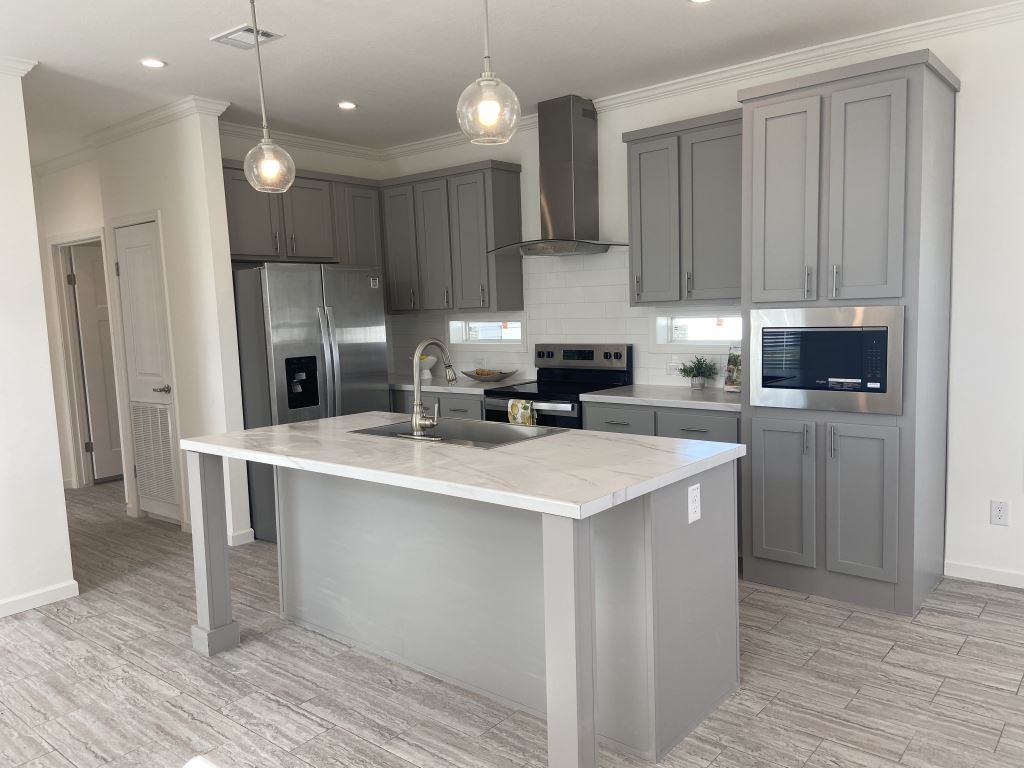 344 Heritage Blvd - Photo 2 of 33