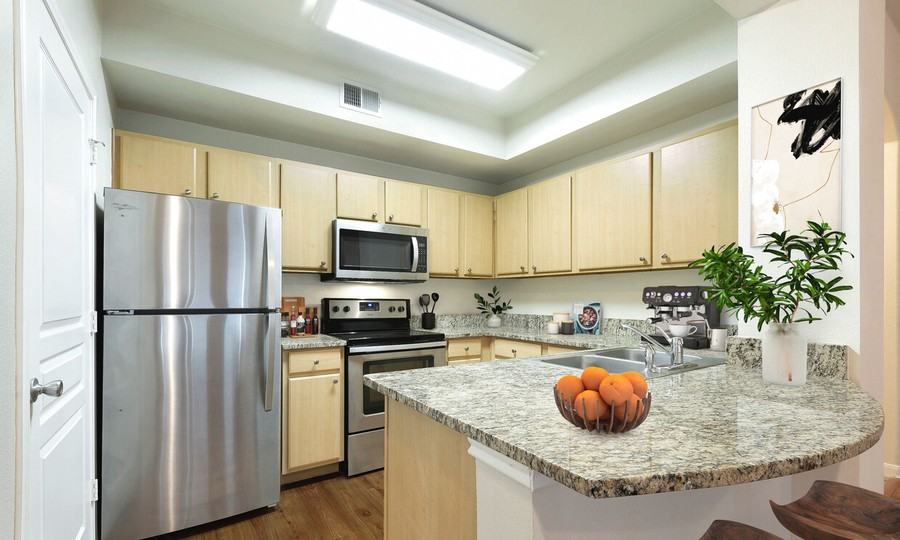 318 N Bluff Dr #718 - Photo 5 of 40