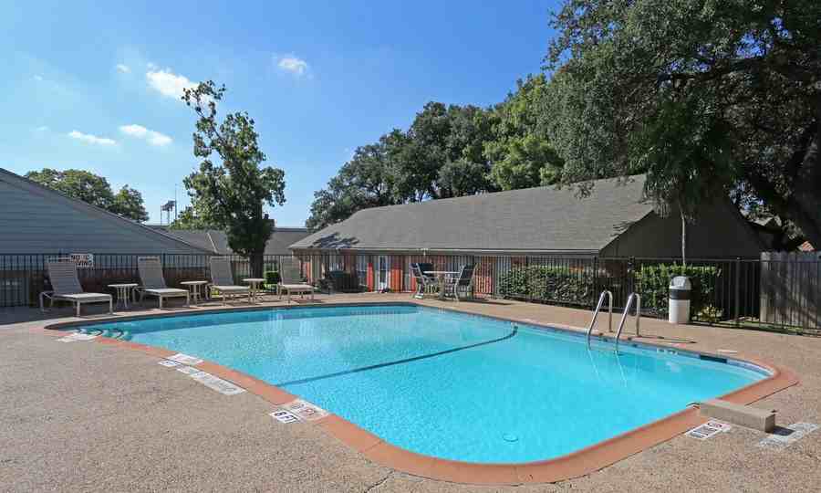 506 E Anderson Ln #291 - Photo 3 of 50