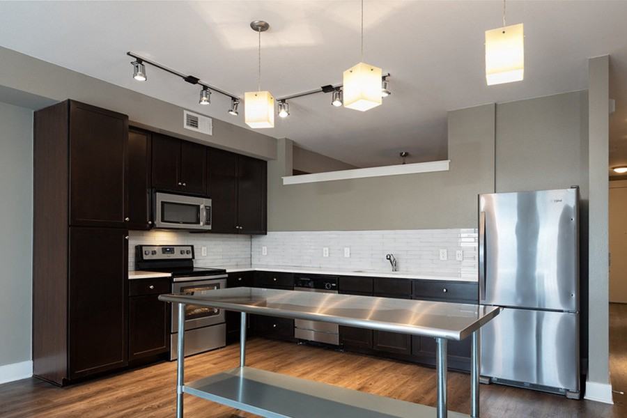 5767 Lawnmont Ave #1119 - Photo 7 of 27