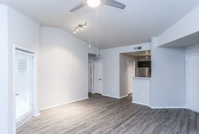 11506 Jollyville Rd #1536 - Photo 5 of 37