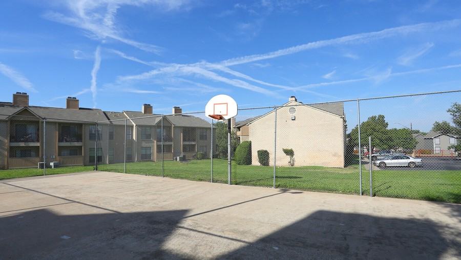 9 Quail Blvd #595 - Photo 3 of 50