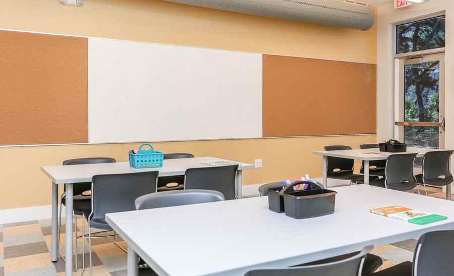 11023 Four Points Dr #272 - Photo 7 of 16