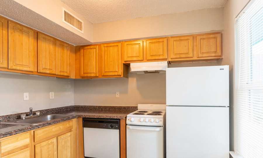 1714 Patton Ln Apt 214 #1534 - Photo 3 of 50