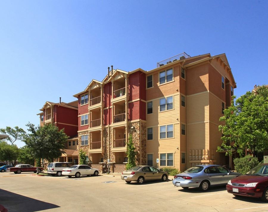 1032 Clayton Ln #1101