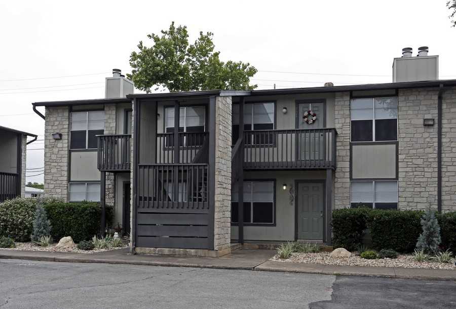 6707 Silvermine Dr #1259 - Photo 7 of 34