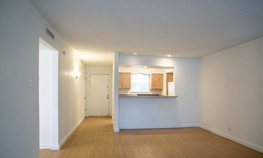 2707 Penny Ln #1060 - Photo 4 of 48