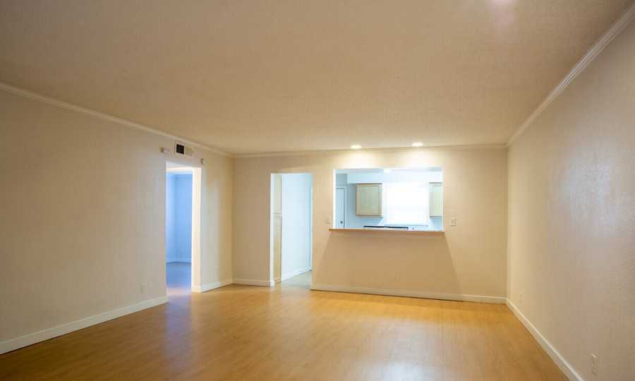 2707 Penny Ln #1060 - Photo 6 of 48