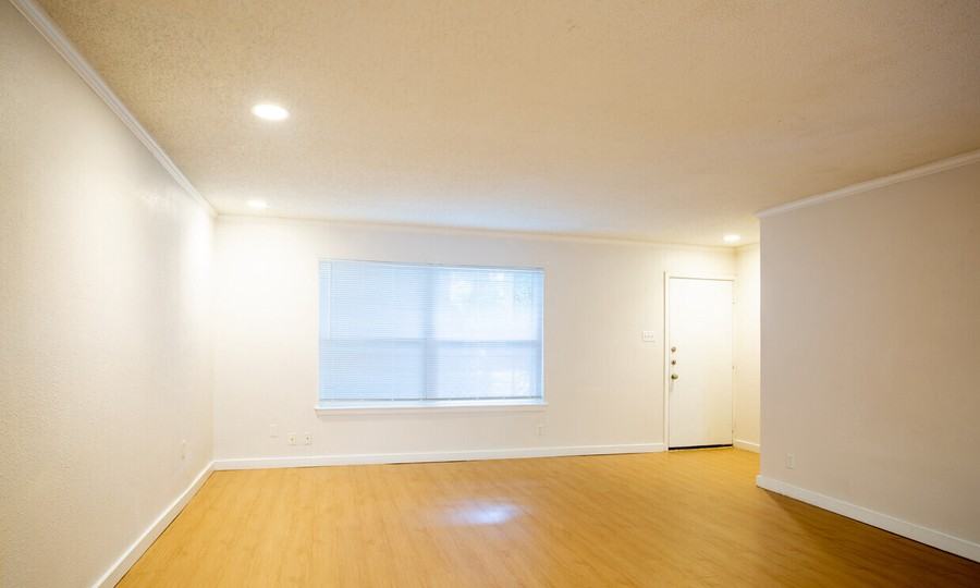 2707 Penny Ln #1060 - Photo 7 of 48