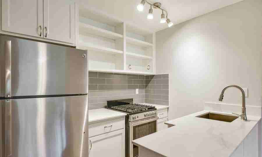 706 Hearn St #1221 - Photo 4 of 29