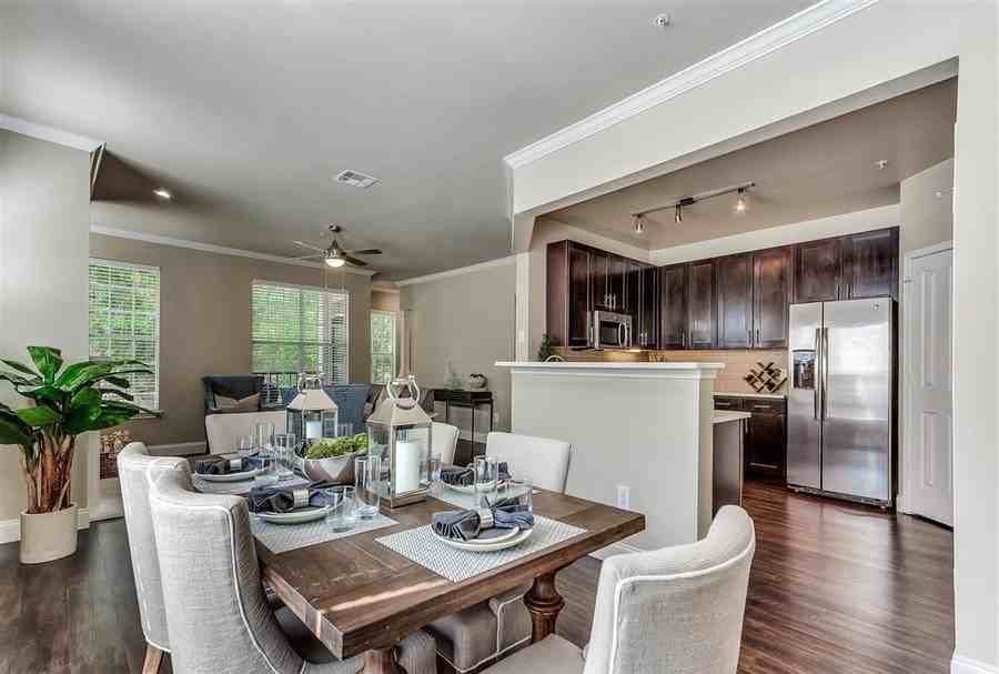 30 Lincoln Park Dr #1860 - Photo 4 of 34