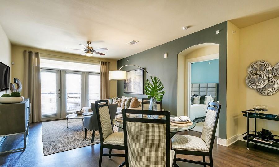 2422 Fort Worth Ave #3156