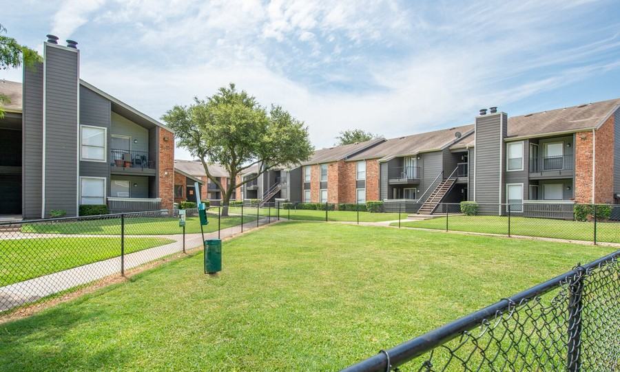 W Northwest Hwy #4113 - Photo 5 of 10