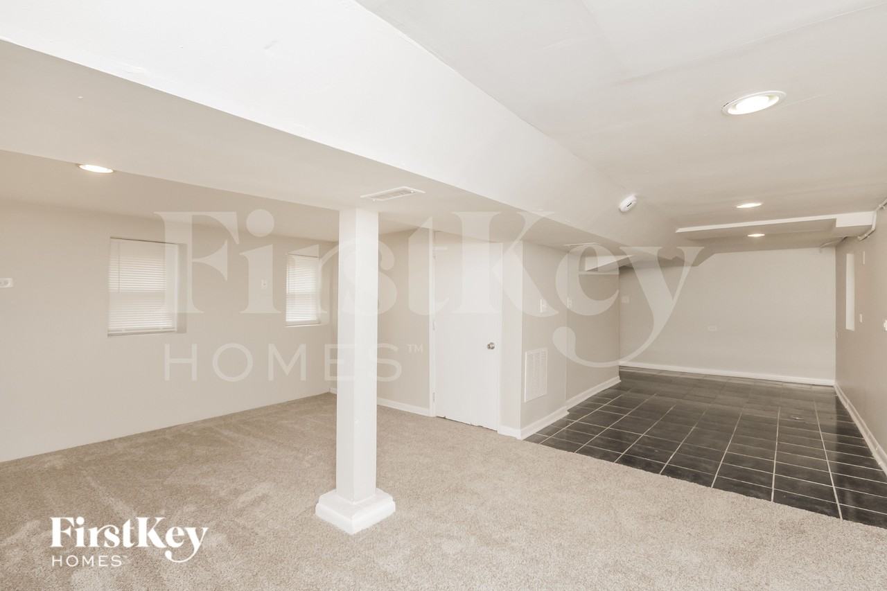 14522 S Short St - Photo 3 of 16