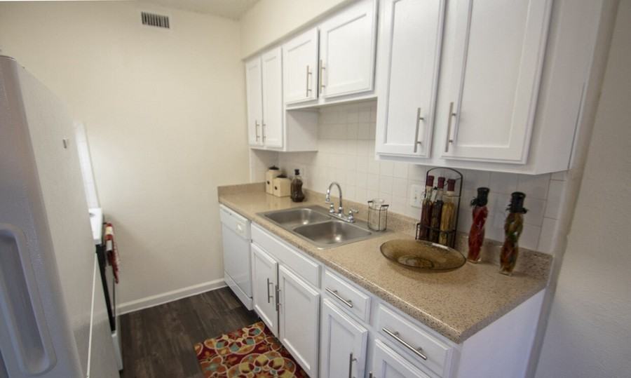 Melody at Hemlock W MB13 #4165 - Photo 4 of 44