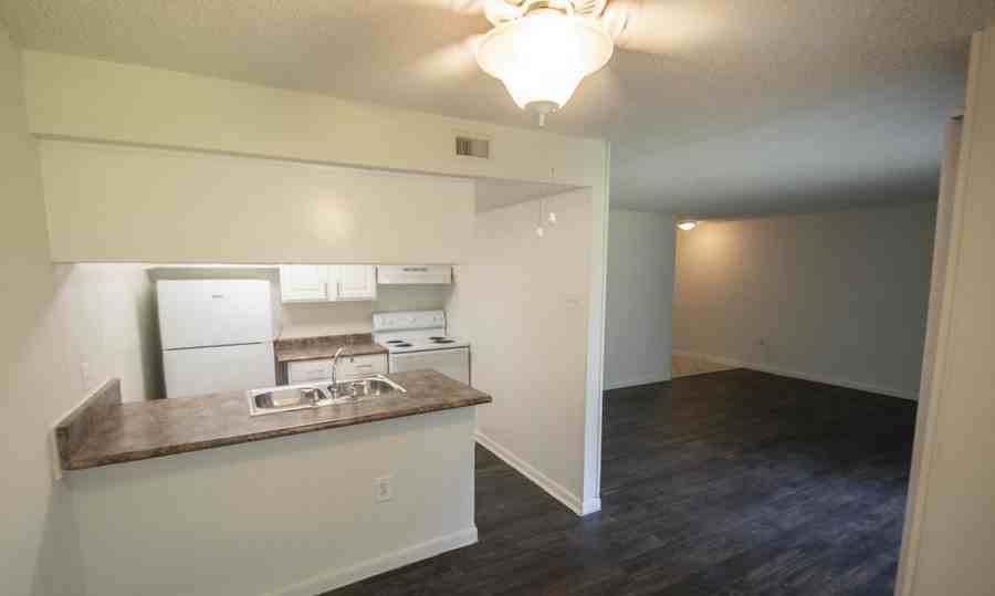 Melody at Hemlock W MB13 #4165 - Photo 7 of 44