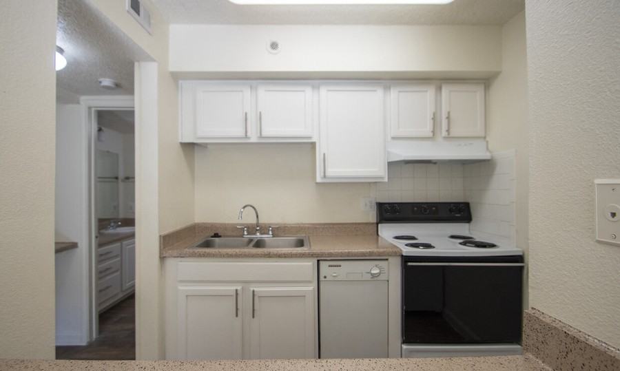 Melody at Hemlock W MB13 #4166 - Photo 6 of 44