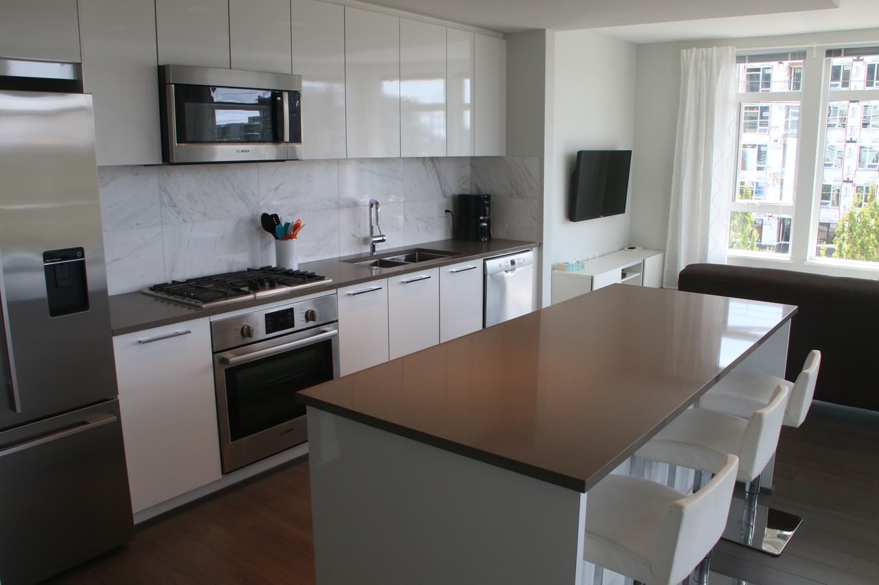 3263 Pierview Crescent - Photo 5 of 12