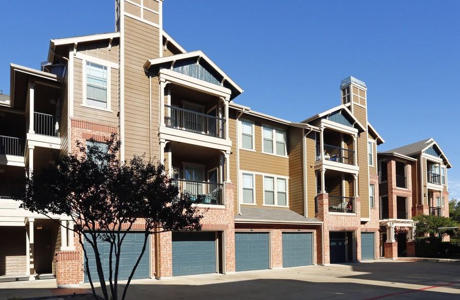 6016 S Westmoreland Rd #428