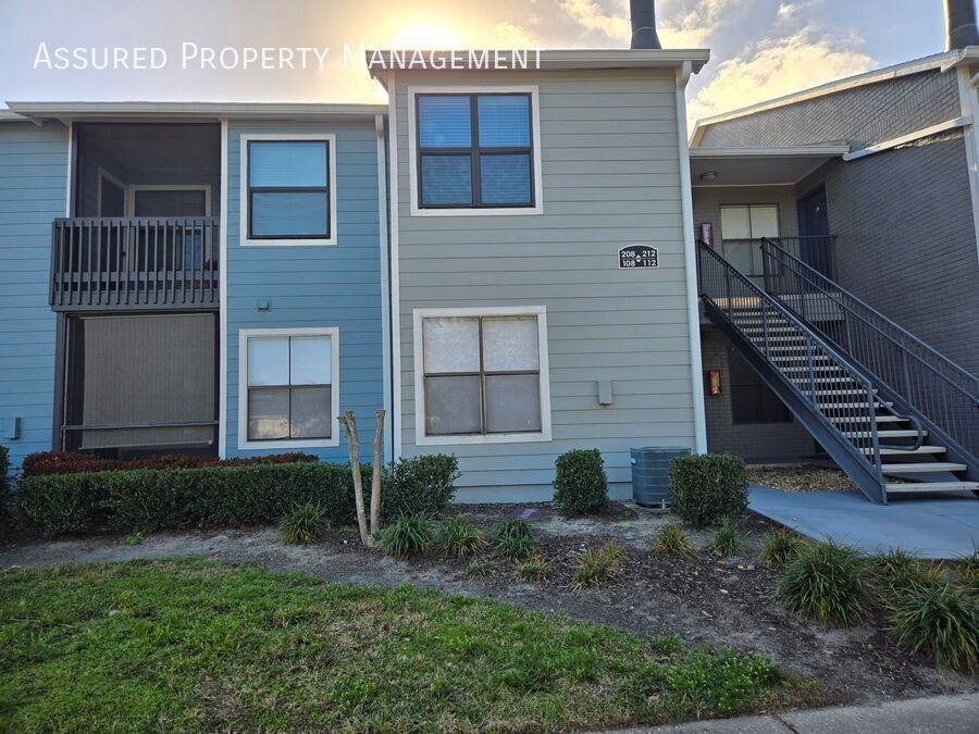 3708 Idlebrook Cir #108