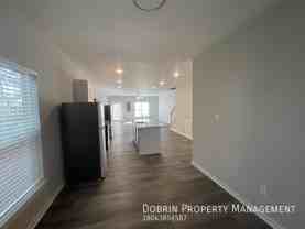 923 Randolph St - Photo 1 of 1