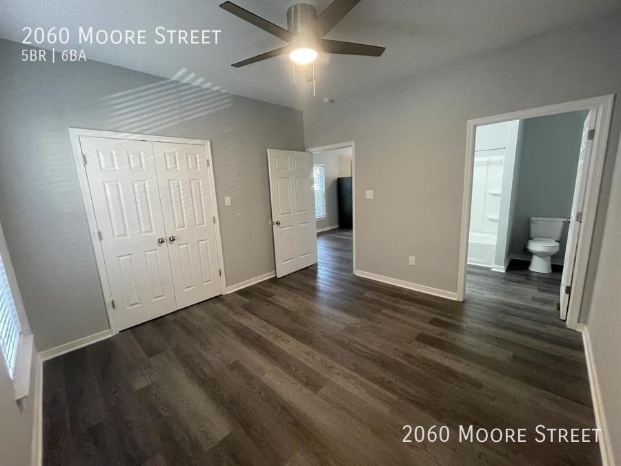 2060 Moore St - Photo 4 of 17