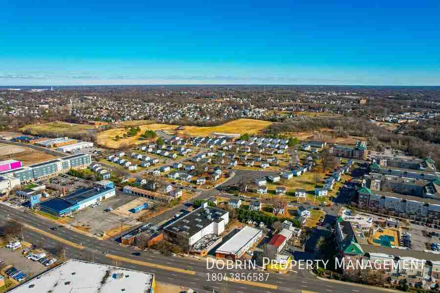 1609 Brookfield St - Photo 2 of 22