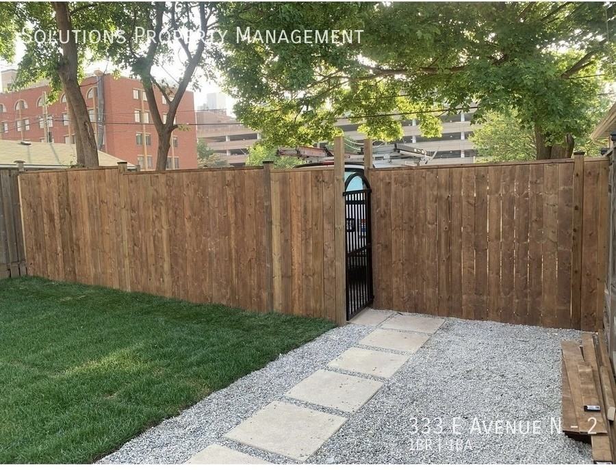 333 East Ave N #2 - Photo 7 of 7