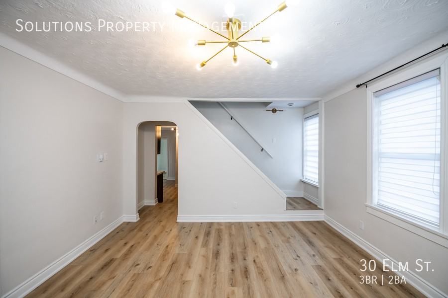 30 Elm St - Photo 3 of 25