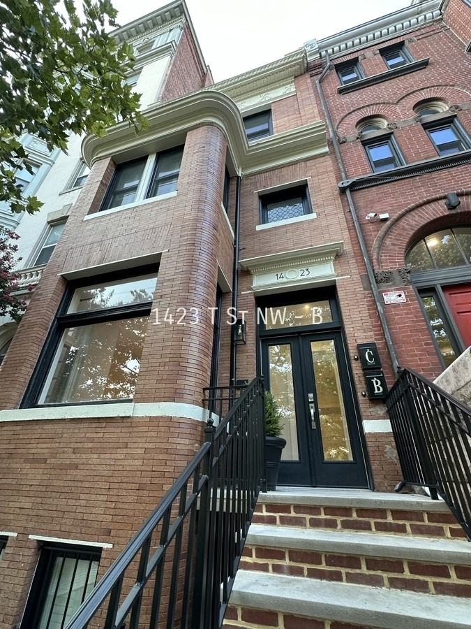 1423 T St Nw #B - Photo 3 of 46