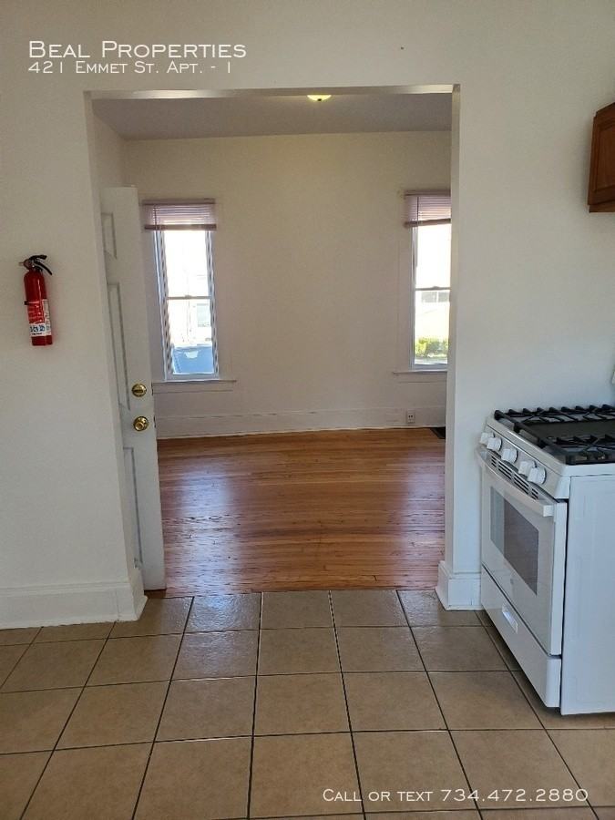 421 Emmet St #1 - Photo 7 of 18