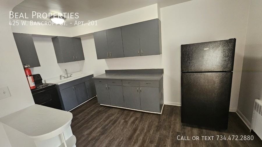 425 W Bancroft St #201 - Photo 6 of 13