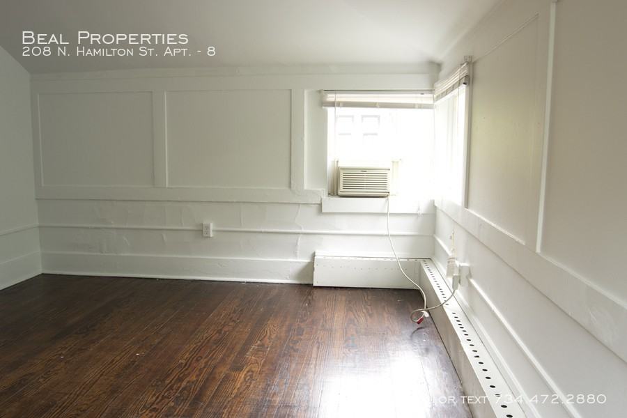 208 N Hamilton St #8 - Photo 5 of 10