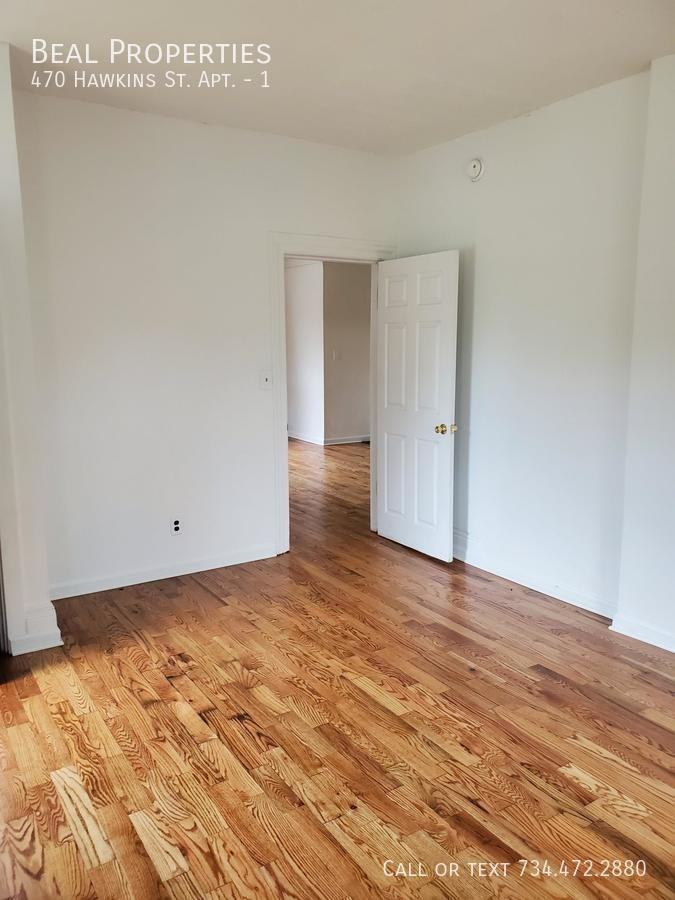 470 Hawkins St #1 - Photo 6 of 19