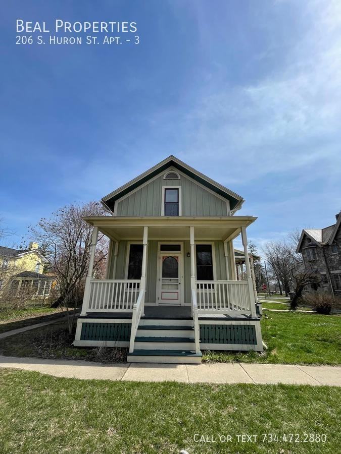 206 S Huron St #3 - Photo 2 of 11