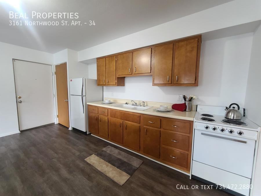 3161 Northwood Ave #34 - Photo 7 of 13