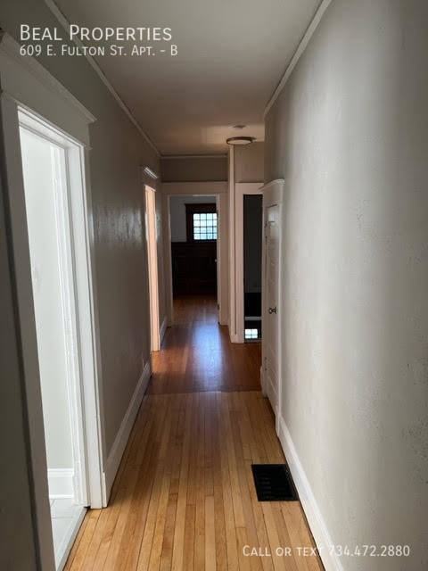 609 Fulton St E #B - Photo 5 of 17
