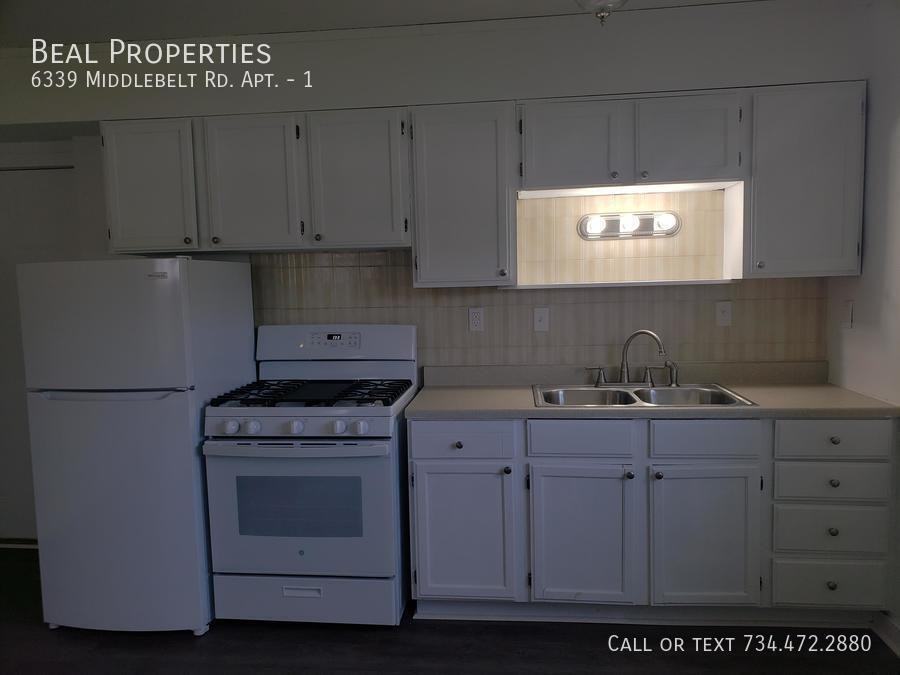 6339 Middlebelt Rd #1 - Photo 4 of 10