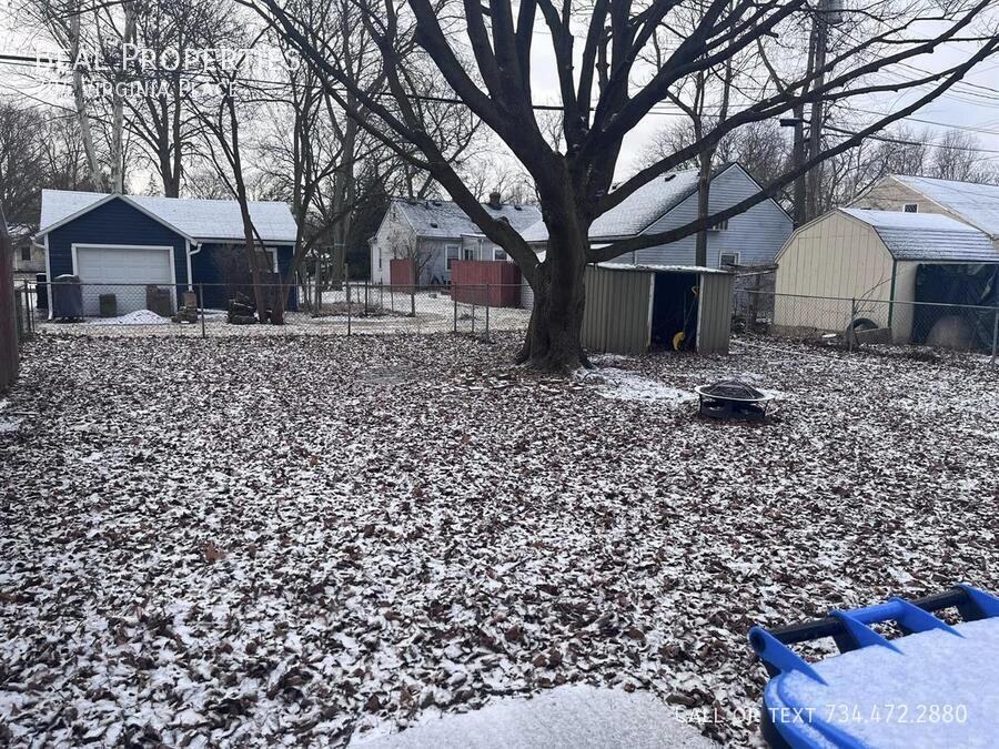 704 Virginia Pl - Photo 3 of 19