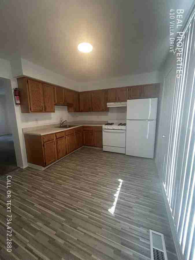 410 Villa Dr - Photo 2 of 8
