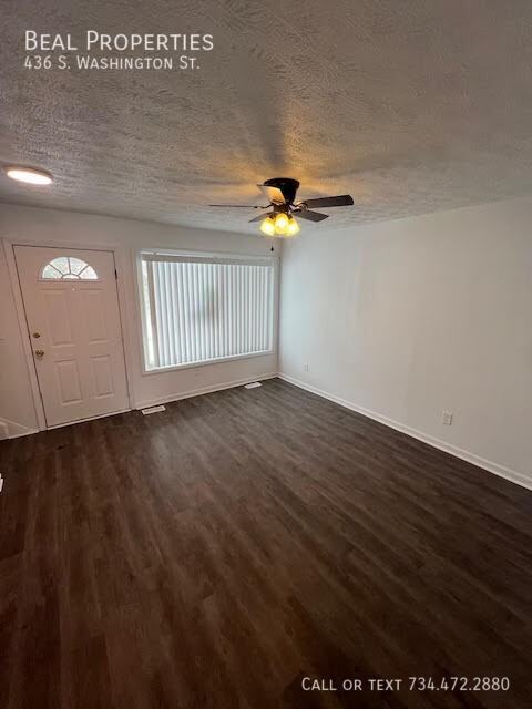 436 S Washington St - Photo 3 of 22